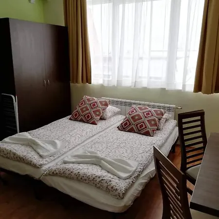 Apartments, Iglika 2 Apartman *